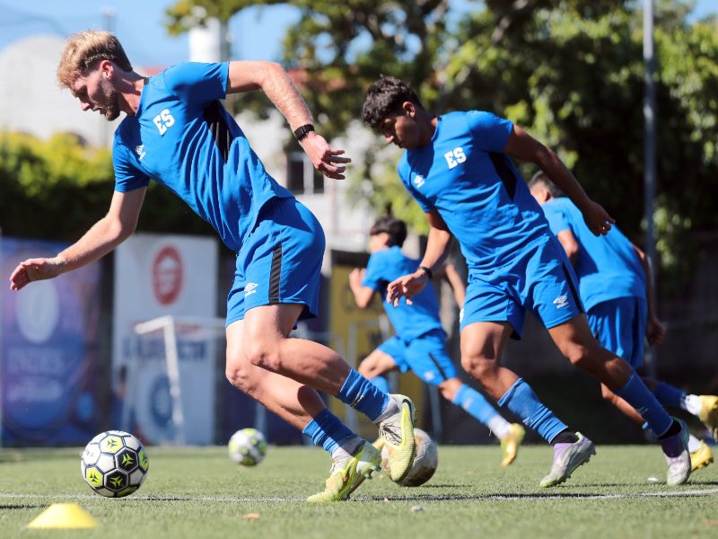 Jugadores Sub 20, en un entreno. Foto: Cortesía Fesfut/LaSelecta