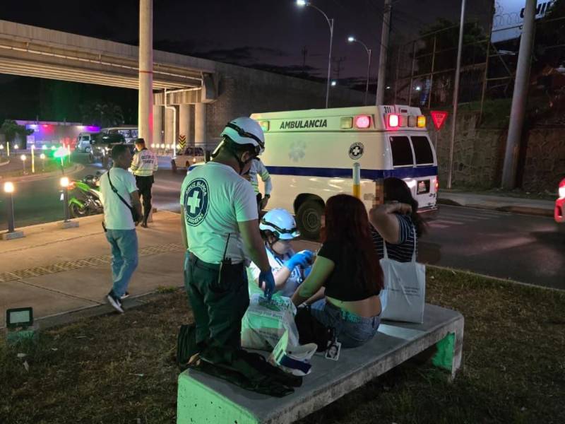 Madre e hija atropelladas en Santa Ana | cortesía