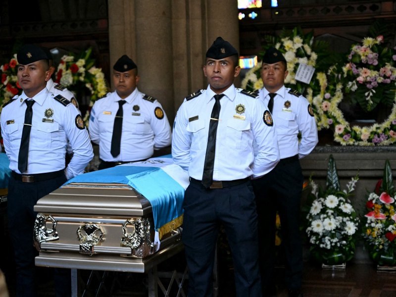 funeral policías asesinados Guatemala