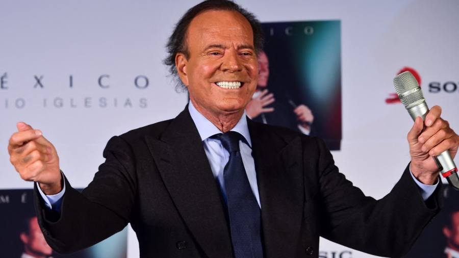 Julio Iglesias