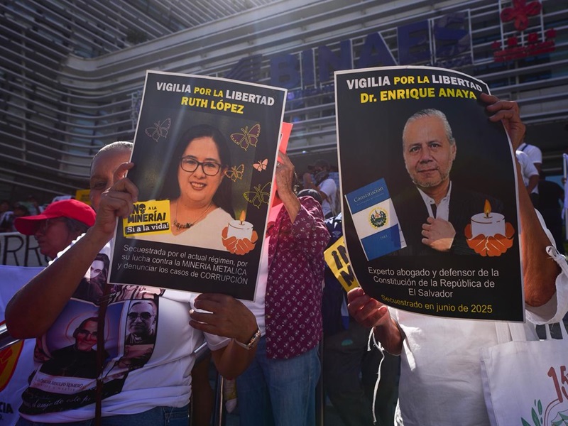 Ruth Lopez y Enrique Anaya