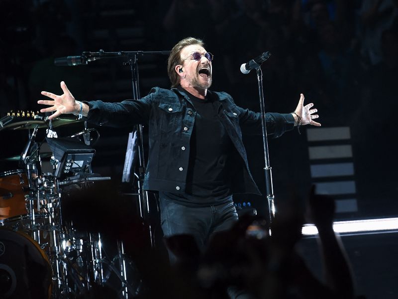 Bono, voz líder de la banda U2