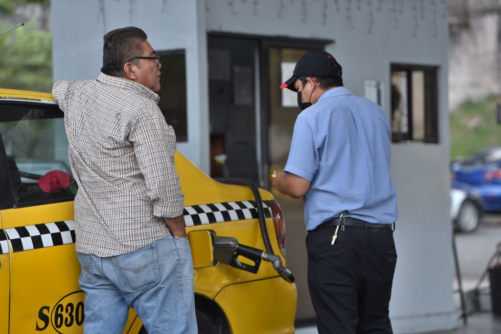 Los precios de referencia de los combustibles, vigentes del 3 al 16 de febrero de 2026