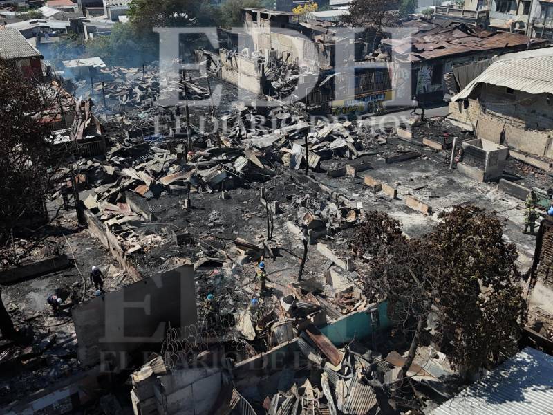Escombros- Incendio- Centro Histórico- San Salvador