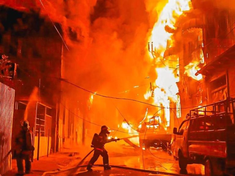 Incendio- Centro Histórico- Casas- Antiguas- Cuadras