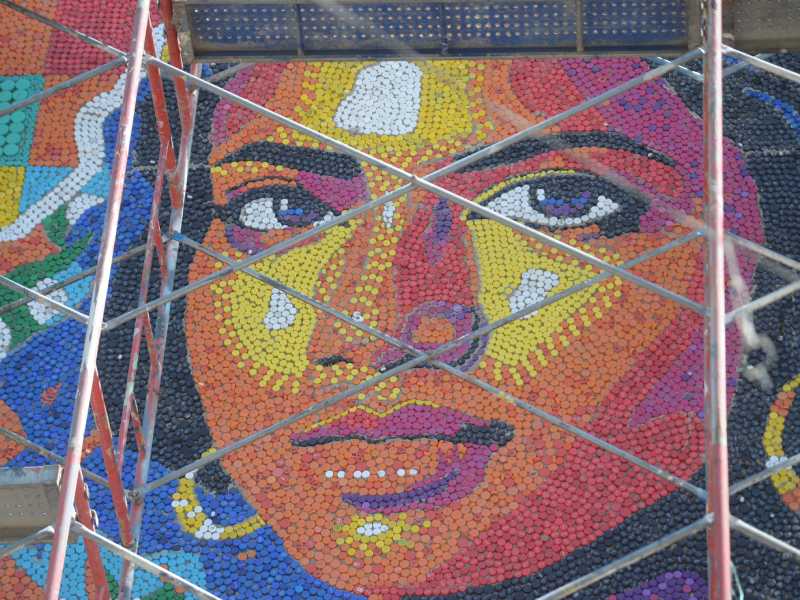 Elaboracion de mural taparoscas Zacamil Mejicanos