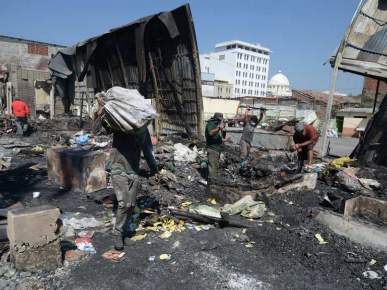 Incendio en Centro Historico de San Salvador