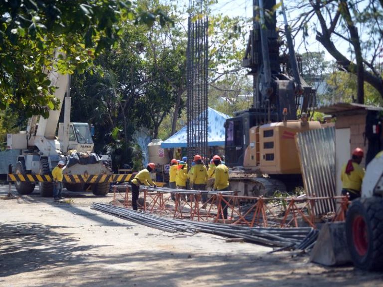 Metrocable- Zacamil- UES- Construccion- Torres- Estación- Trabajos