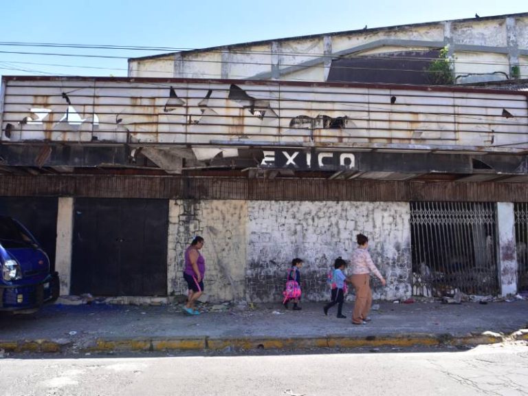 ML México- Cines - Abandonados- Centro- San Salvador