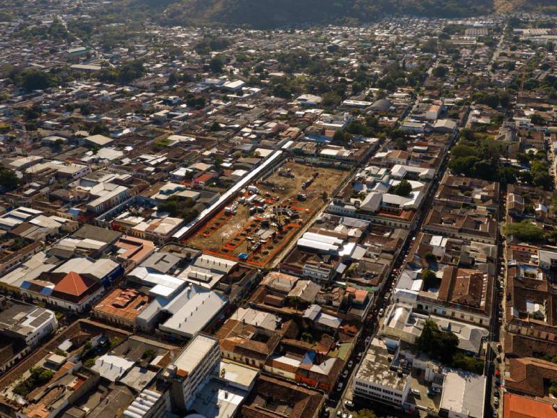 Mercado- Santa Ana- Primera Piedra