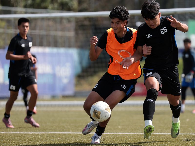 Entreno en Guatemala, de la Sub 17, en el Premundial. Foto: Cortesía Fesfut/LaSelecta