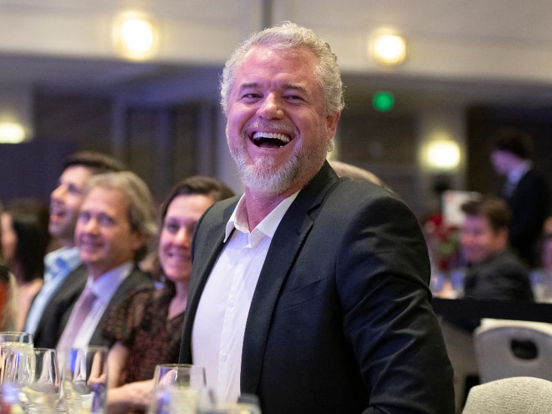 Dane se unió al elenco de "Anatomía de Grey" en la segunda temporada, interpretando a un cirujano plástico y mujeriego. Foto AFP