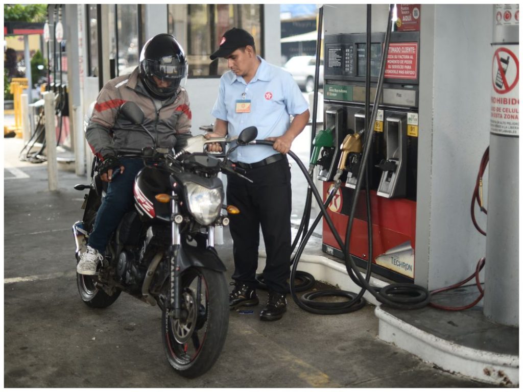 La Dirección General de Energía, Hidrocarburos y Minas (DGEHM) dio a conocer los nuevos precios de referencia de la gasolina para la segunda quincena de febrero 2025.