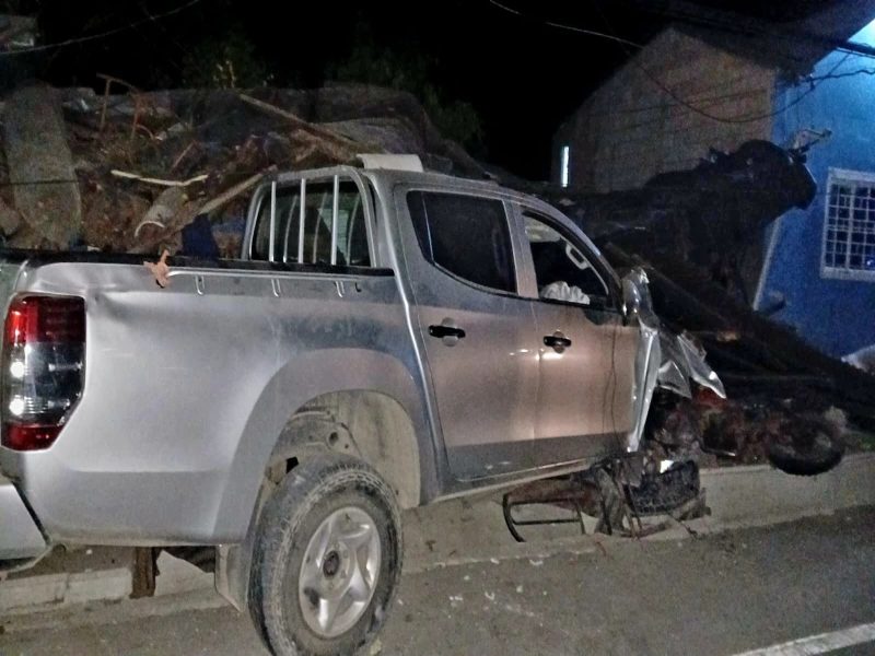 El vehículo impactó en una de las zonas de la casa donde se encontraban los adultos mayores. Foto EDH/Cortesía