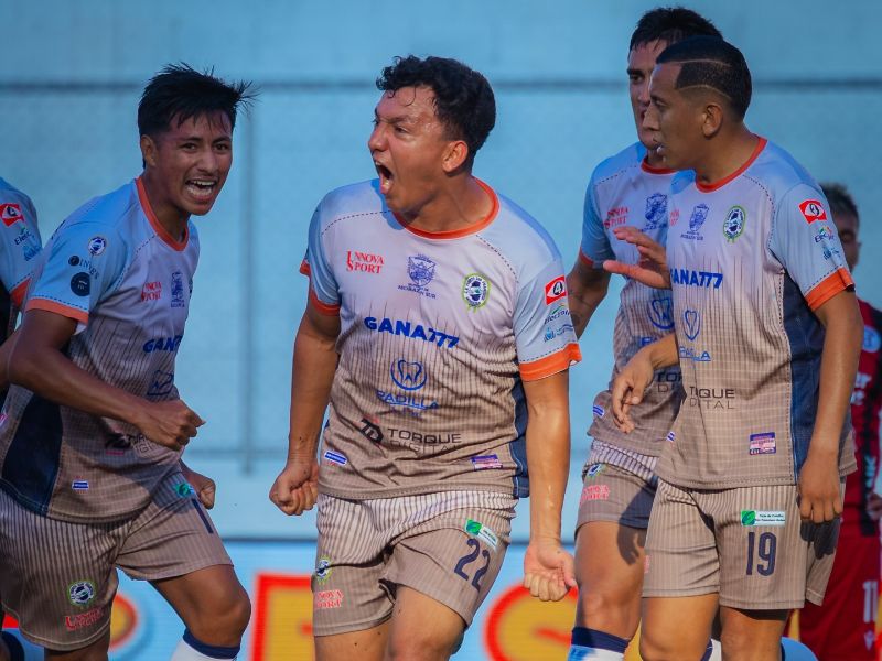 Festejos del Fuerte San Francisco, que por fin ganó en el Clausura 2026. Foto: Cortesía Fuerte San Francisco