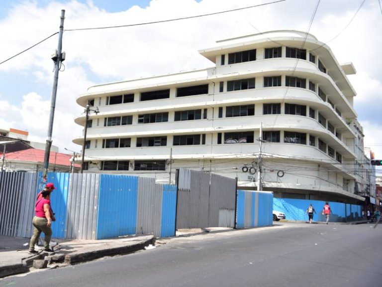 ML Desalojos - Centro- San Salvador- Avenida- España- Placita- Plaza 14 de Julio