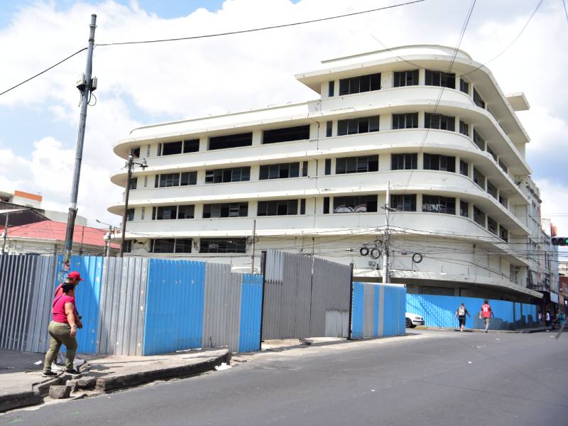 ML Desalojos - Centro- San Salvador- Avenida- España- Placita- Plaza 14 de Julio