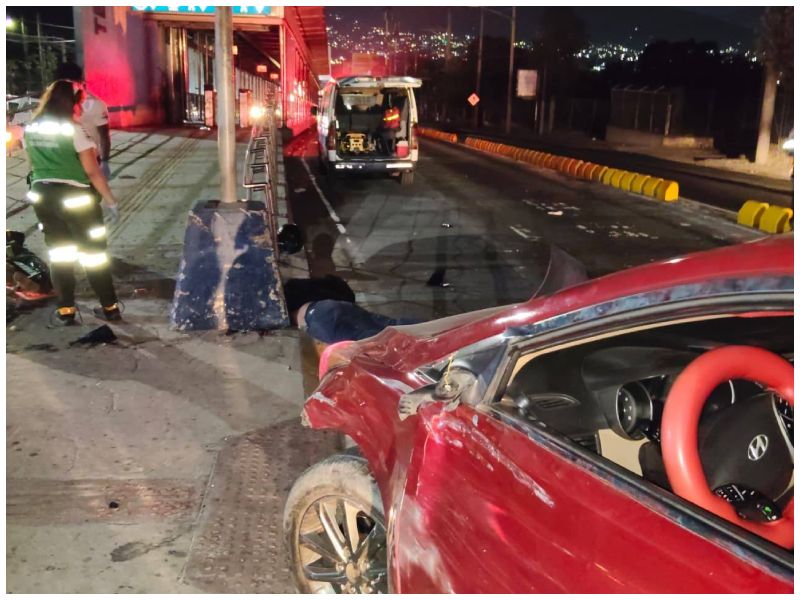 Un motociclista falleció luego de resultar gravemente herido en un accidente de tránsito registrado en el bulevar del Ejército, en Soyapango.