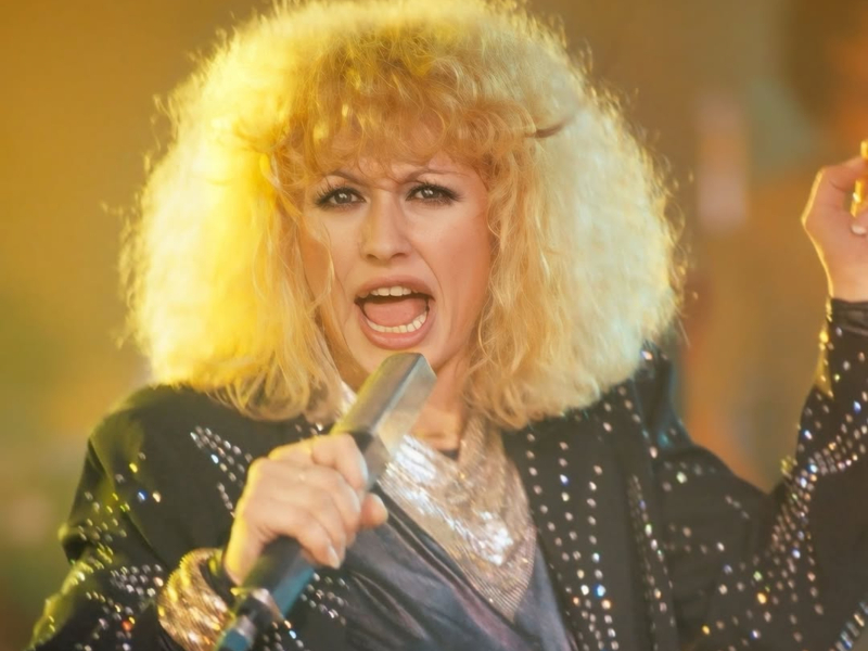 Cantante italiana Raffaella Carrá