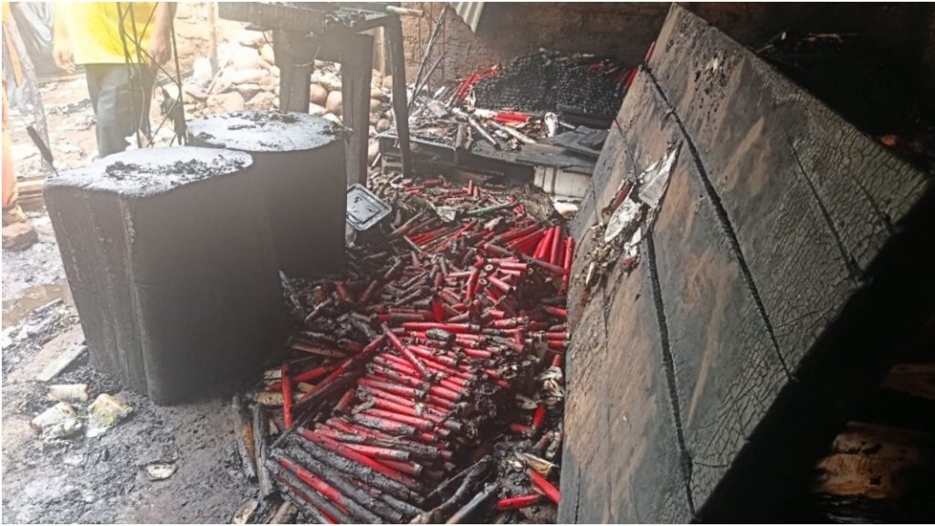 incendio-coheteria- Santa Ana