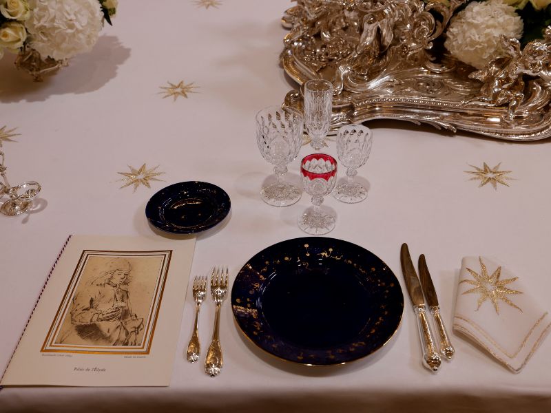 Condenado por robar vajilla de porcelana