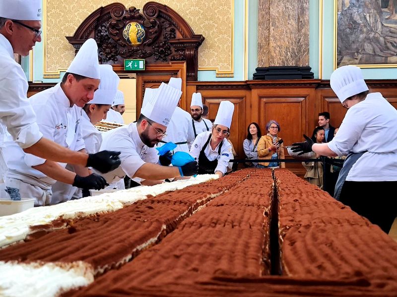 El tiramisú más largo del mundo