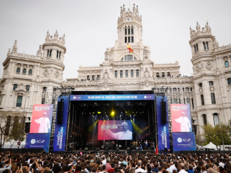 Fiesta-Resurreccion-Sabado-85.000-personas-celebran-música-Madrid-Fiesta-Resurección