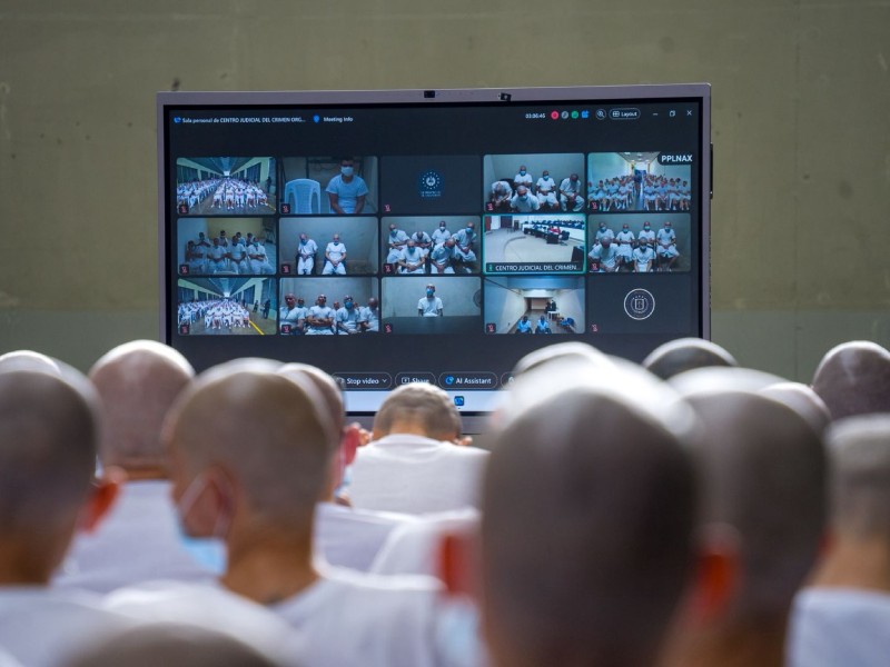 La Fiscalía informó que "se les acusa de cometer más de 47,000 delitos, ordenados directamente por ellos". Foto EDH/Cortesía