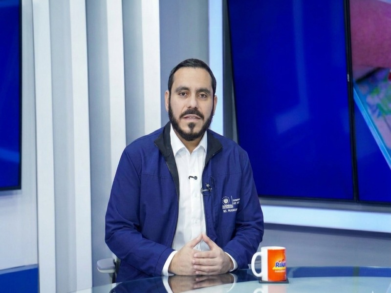 Francisco-Alabí-Ministro de Salud