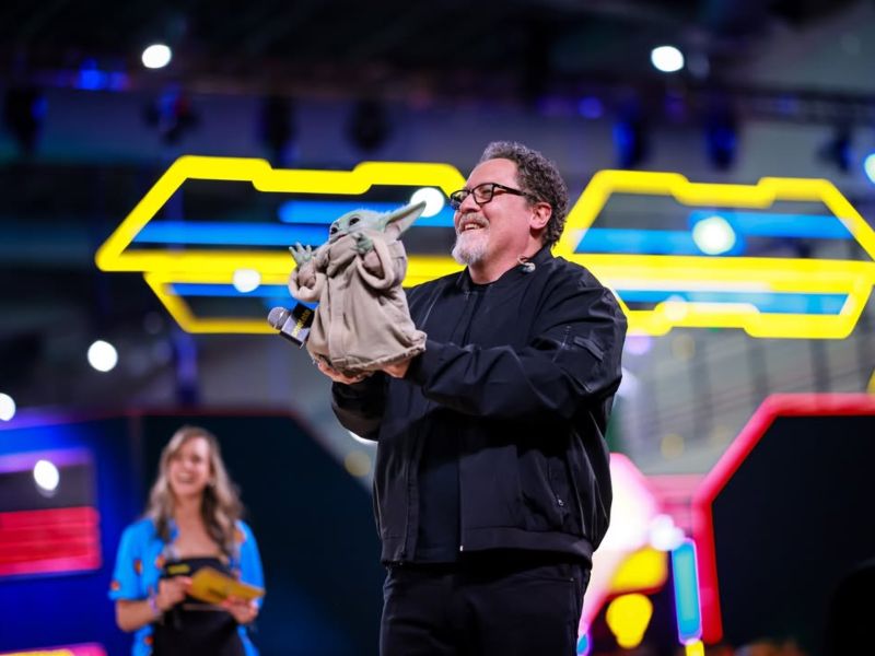 El Mandalorian y Baby Yoda pasan por México promoviendo la más reciente película del universo "Star Wars"