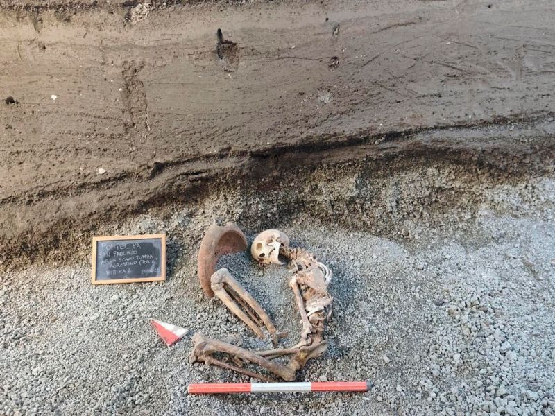 Recrean huida de habitante de Pompeya con IA