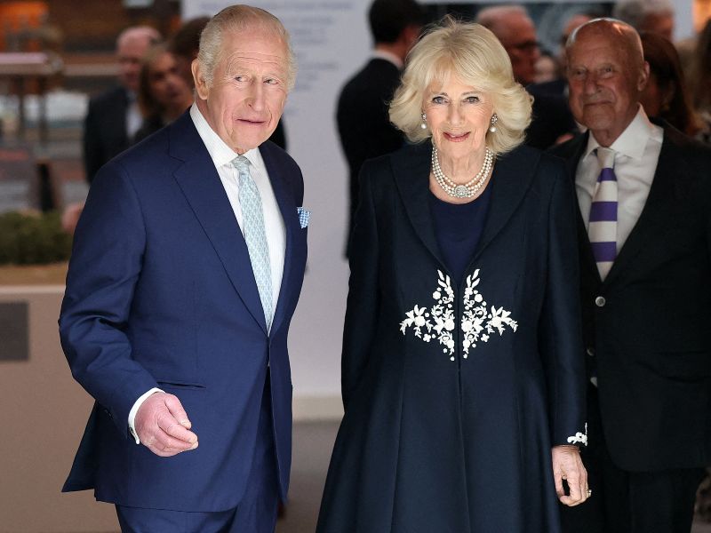 Rey Carlos III de Inglaterra y su esposa Camila