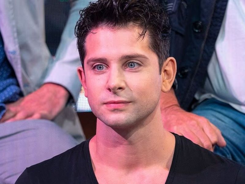 Cantante británico Ross Davidson