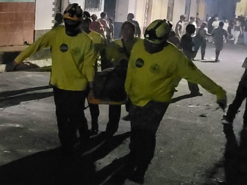 Comandos de Salvamento estuvo listo para atender a las personas afectadas por quemaduras de diferente grado. Foto EDH/Cortesía