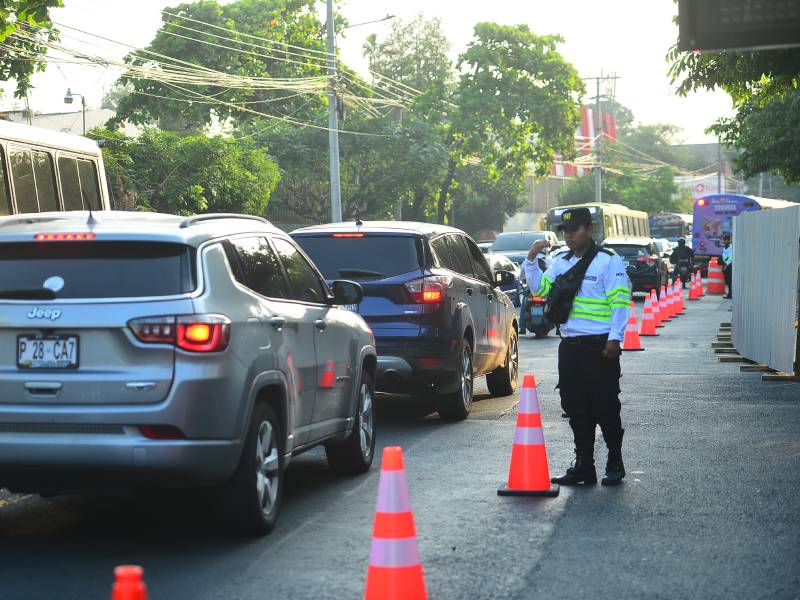 Cierre-Un Carril-Bulevar-Tutunichapa-Metrocable-Trabajos
