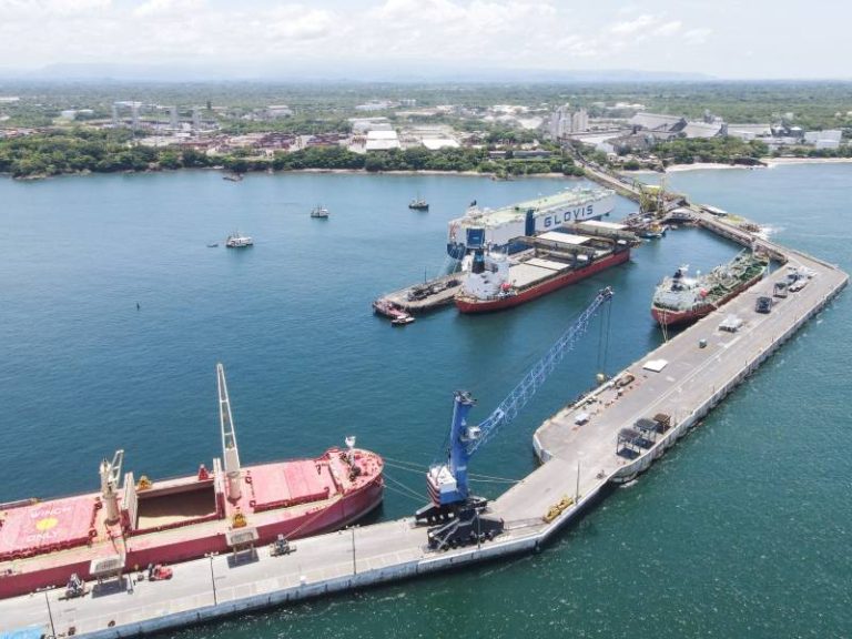 El Salvador. Economía- Puerto- Acajutla