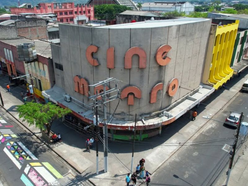 Nave Cine Metro