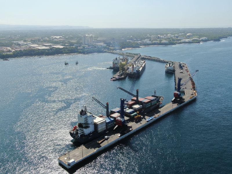 Puerto de Acajutla en Sonsonate