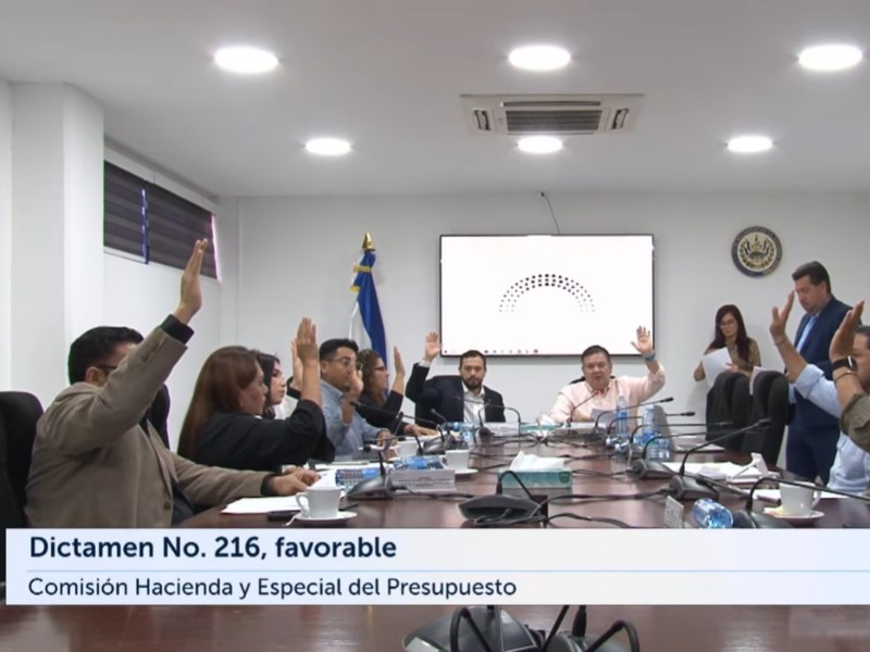 La Comisión de Hacienda y Especial del Presupuesto de la Asamblea Legislativa aprobaron este lunes varios dictámenes favorables. Foto EDH/Cortesía