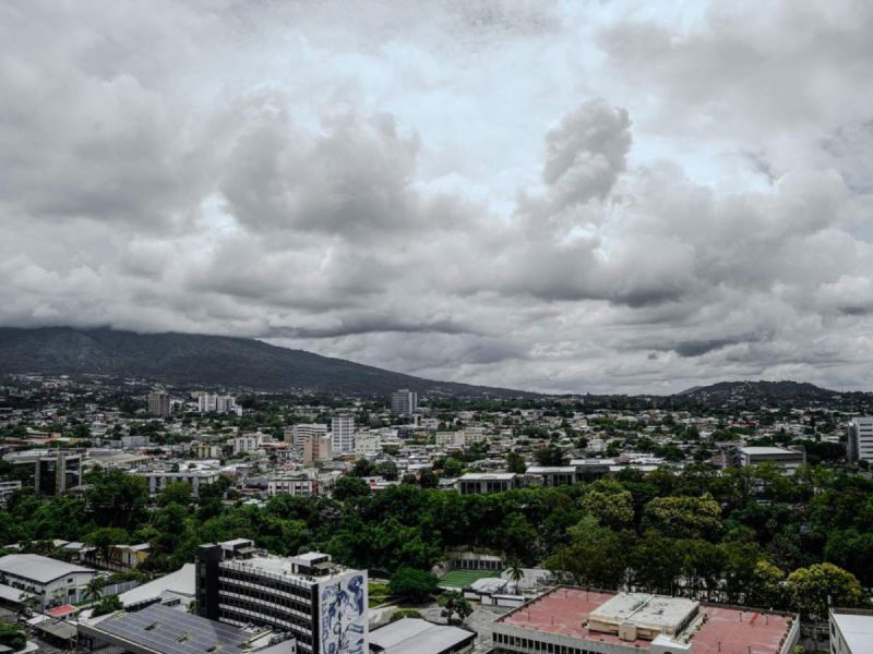 El MARN señaló que el cielo estará nublado y que se esperan lluvias a partir de horas de la tarde. Foto EDH/Referencia