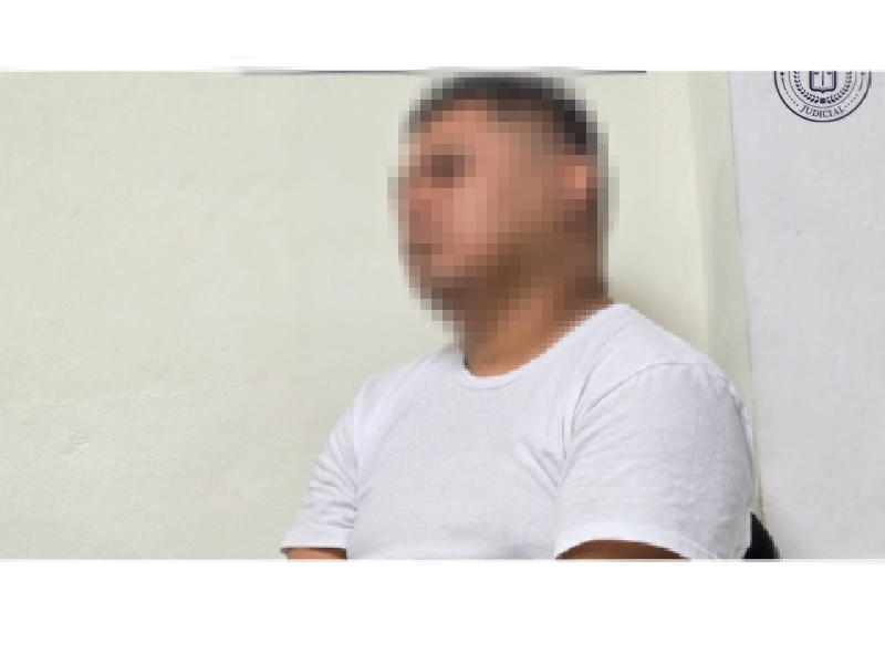 Personas observaron que el hombre iba cargando a la víctima, quien fue localizada sin vida. Foto EDH/Cortesía