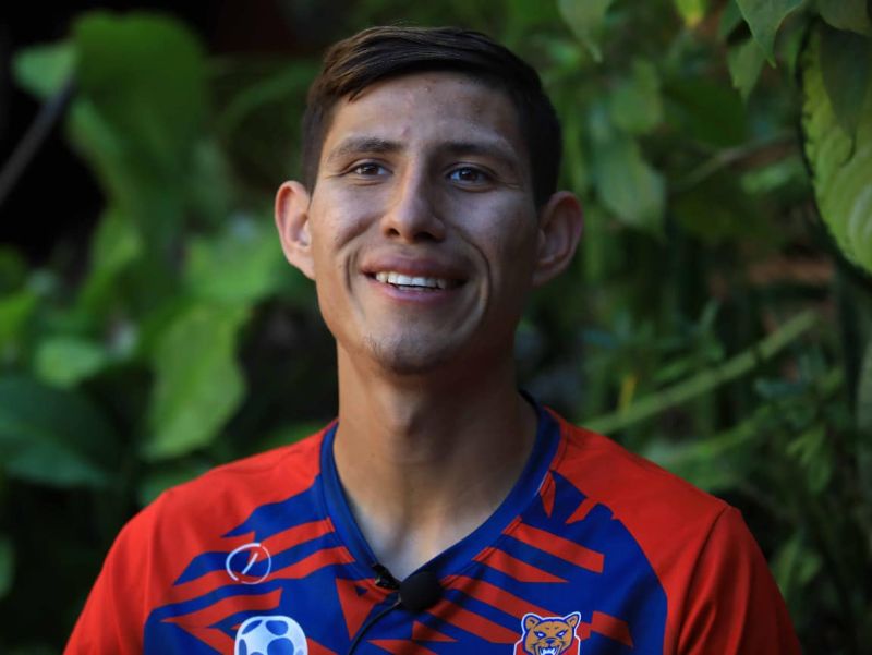 steven arturo menjivar mira futbolista talleres jr el salvador seleccion nacional mayor masculina historia 02