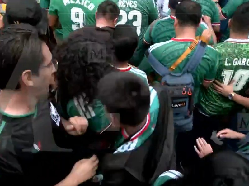 Caos apertura de Fan Fest