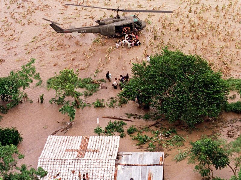 Inundaciones por lluvias en la historia de El Salvador