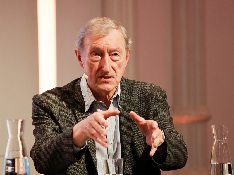 Escritor británico Julian Barnes