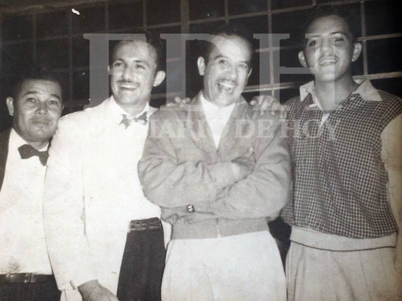Pedro Infante- El Salvador- Concierto- Cantantes- Mexicano