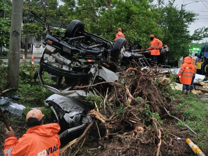 Accidente siniestro vial olocuilta camión