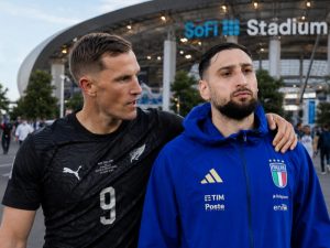 chris wood gianluigi donnarumma nueva zelanda fifa copa mundo mundial futbol top 10 fuera dentro robbie ruud 02