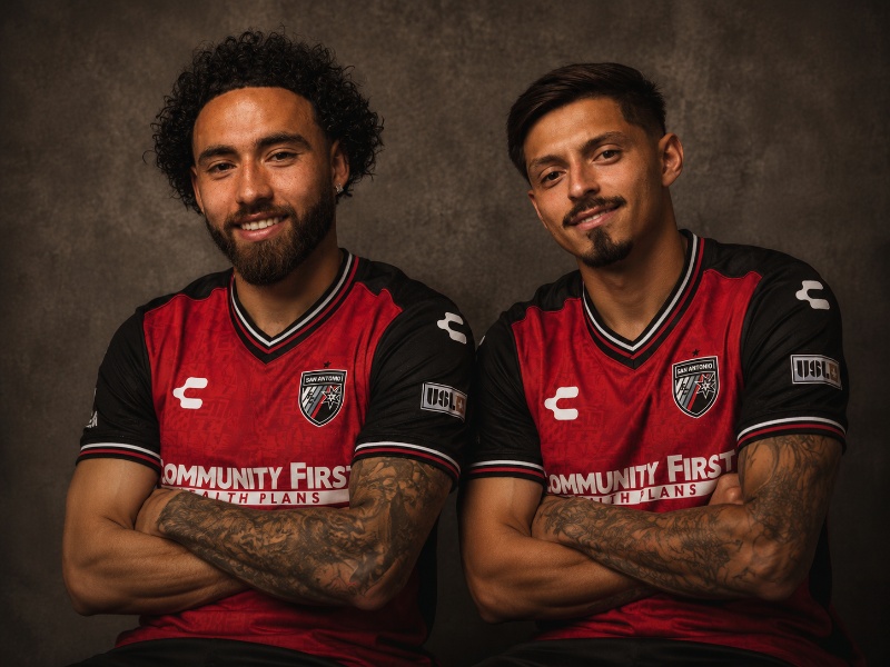 dos salvadorenos el salvador futbol soccer brillan destacan usl sorto blanco san antonio fc
