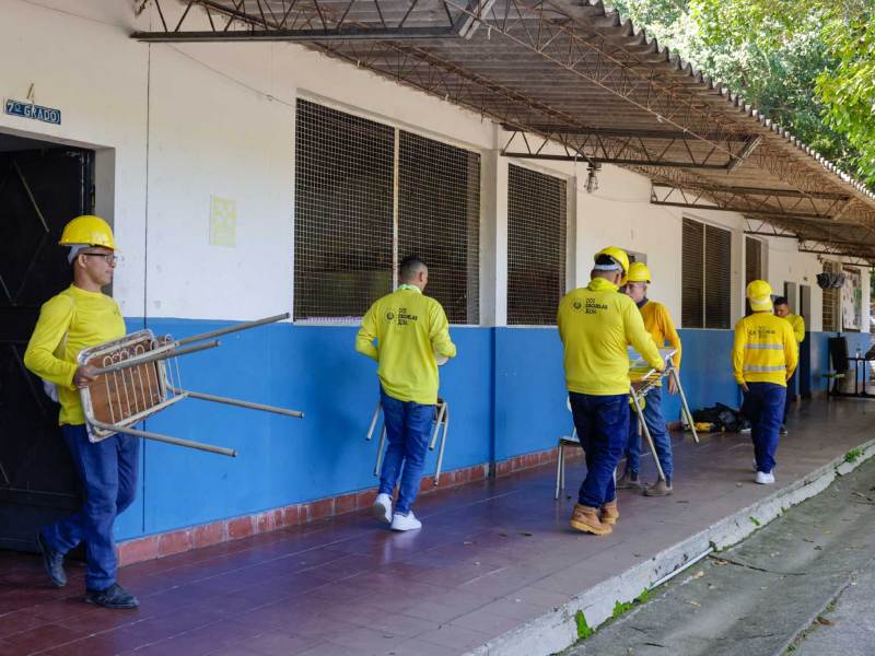 Los maestros de El Salvador avalan las mejoras de infraestructura que realiza el gobierno; pero señalaron que no se debe de descuidar otros temas del gremio. Foto EDH/Cortesía